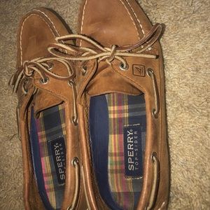 Sperry top sliders